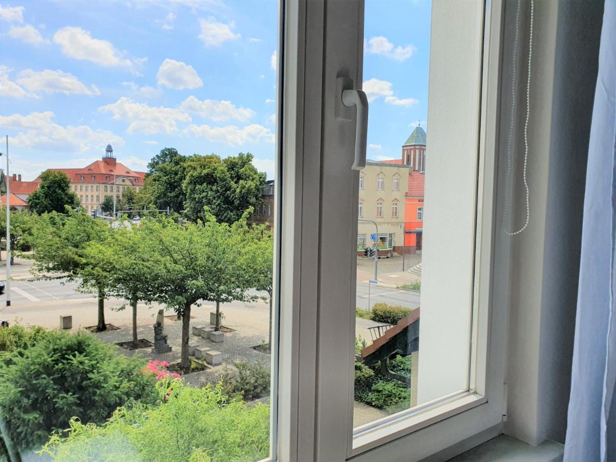 Pb Ferienwohnungen - Fewo 5 - Stilvoll Eingerichtetes Studio Im Herzen Senftenbergs Luaran gambar